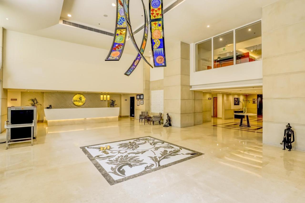 העיר בנגלור Lemon Tree Hotel Electronics City מראה חיצוני תמונה