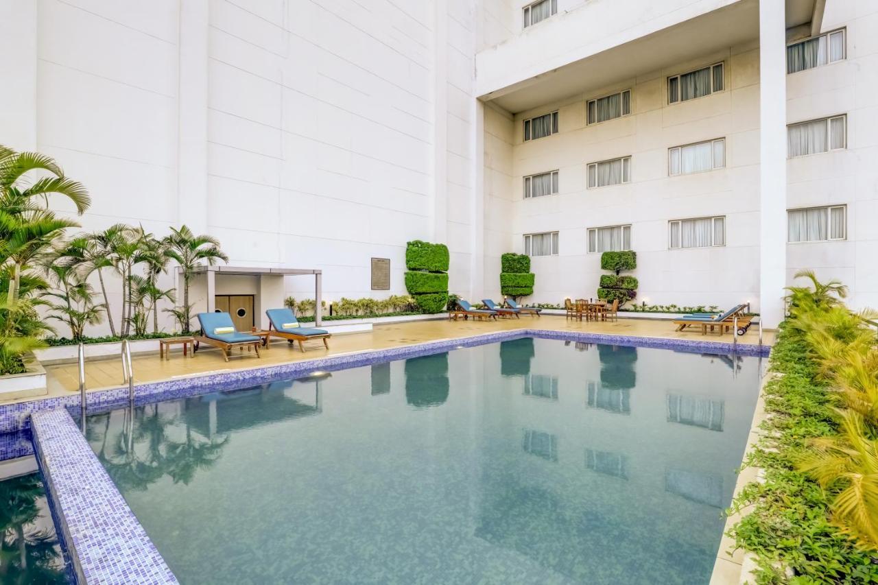 העיר בנגלור Lemon Tree Hotel Electronics City מראה חיצוני תמונה