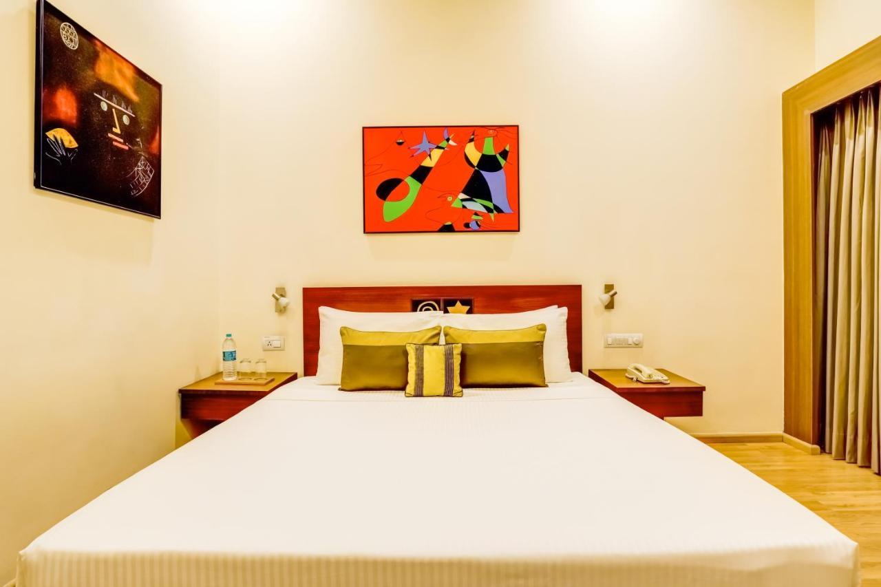 העיר בנגלור Lemon Tree Hotel Electronics City מראה חיצוני תמונה
