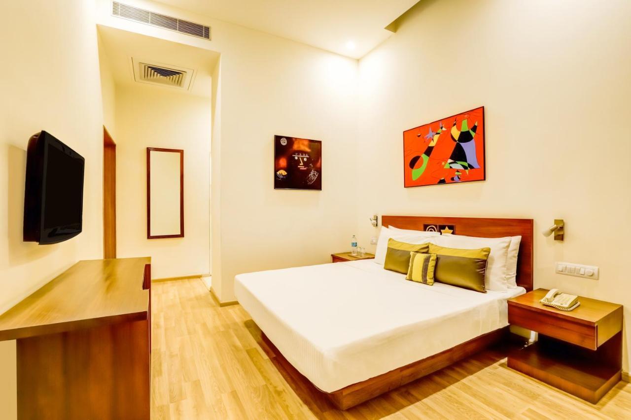 העיר בנגלור Lemon Tree Hotel Electronics City מראה חיצוני תמונה