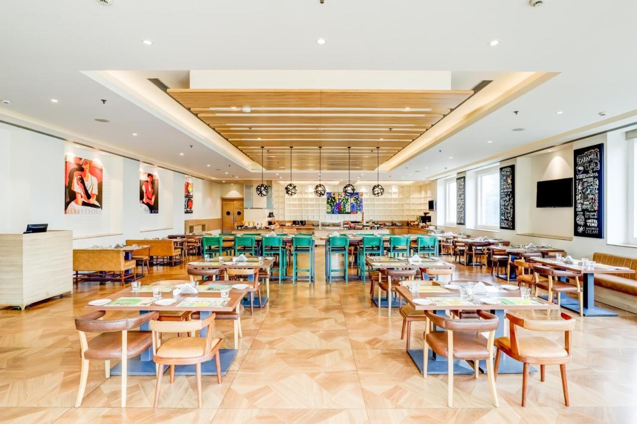 העיר בנגלור Lemon Tree Hotel Electronics City מראה חיצוני תמונה
