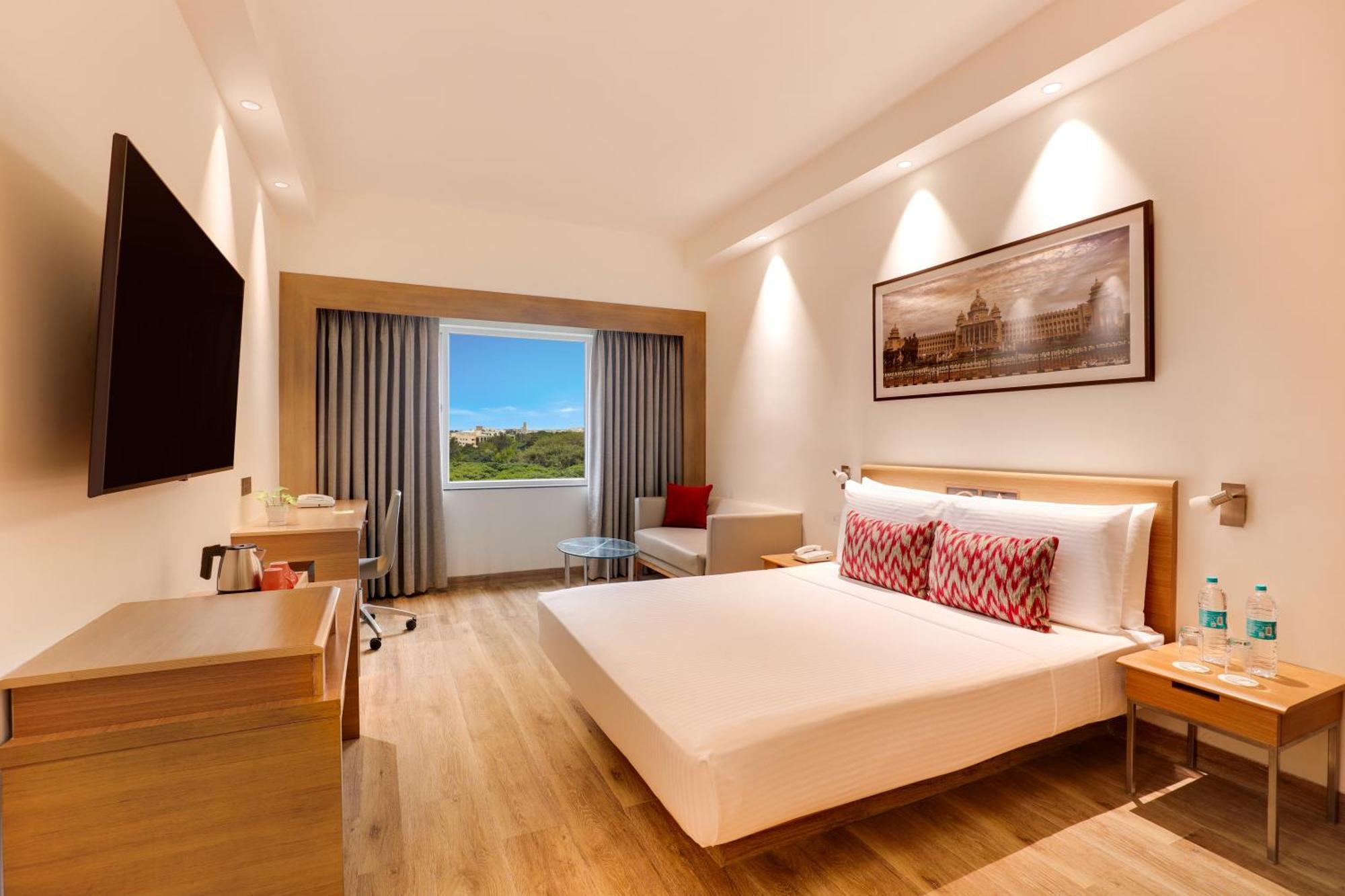 העיר בנגלור Lemon Tree Hotel Electronics City מראה חיצוני תמונה
