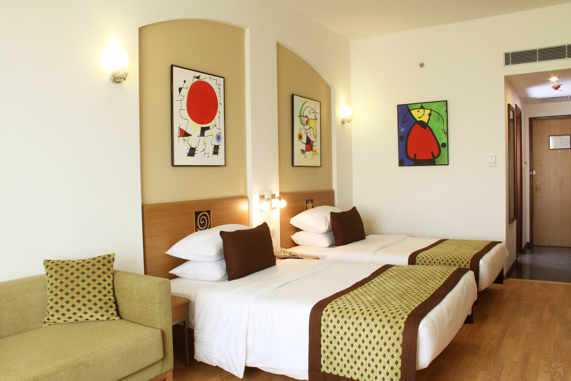 העיר בנגלור Lemon Tree Hotel Electronics City חדר תמונה